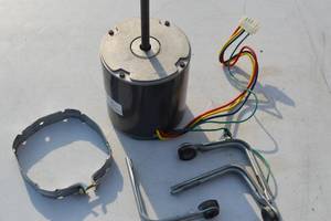 lot 95 image: Furnace ECM Blower Motor with Parts