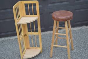 lot 133 image: Stool  Corner Shelf