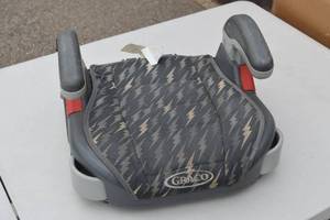lot 138 image: Graco Toddler Car Booster Seat