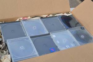 lot 146 image: Bulk CD Jewel Cases