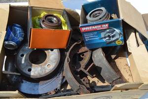 lot 16 image: Box of Scrap Metal