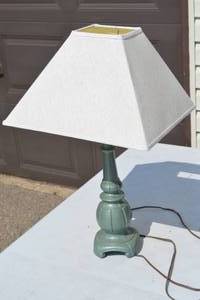 lot 19 image: Cast Iron Vintage Lamp