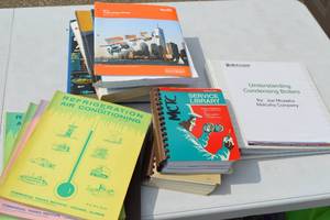 lot 29 image: Commercial Trades Institutes Manuals, HVAC and Air Conditioning Service Books