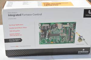 lot 32 image: NEW - Universal Two-Stage HSI Integrated Variable Speed (ECM) Furnace Control Kit Retail $289.00 SKU21V51U-843