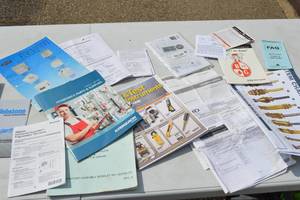 lot 39 image: Assorted HVAC Manuals
