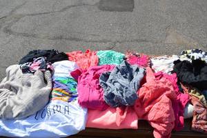 lot 254 image: Assorted Womens Clothes Size L-XL