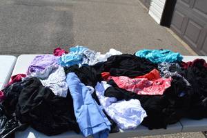 lot 255 image: Assorted Womens Clothes, Bag, Curtain, Meduim-large