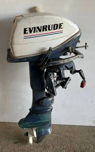 lot 55 image: Evinrude 6 HP Outboard Motor (Great For Small Fishing BoatDuck Boat)
