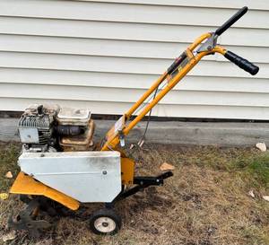 lot 15 image: Sears Craftsman Gas Powered Tiller