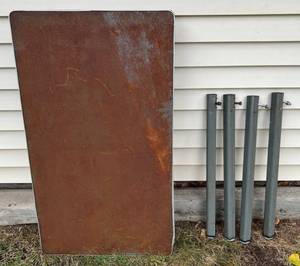 lot 63 image: Small Metal Industrial Table With Drawer