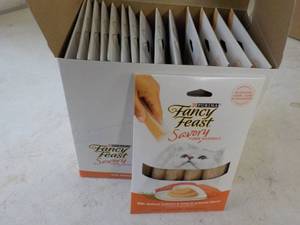 15 ct Purina Fancy Feast Savory Cat...