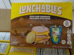 8 ct 3.5 oz Lunchables Refrigerated...