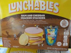 8 ct 3.5 oz Lunchables Refrigerated...