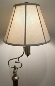 lot 57 image: Vintage Floor Lamp with Chinoiserie Brass Tray