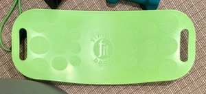 lot 59 image: Fantastic Fitness Grouping