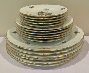 lot 25A image: Herend Rothschild Bird Hand Painted China Service