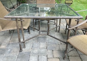 lot 9 image: Brown Jordan Patio Table and 4 Chairs