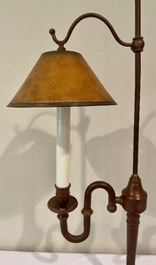 lot 83 image: Vintage Adjustable Table Lamp