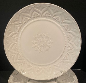 lot 135 image: Six Pier 1 Chateau Clair Dinner Plates
