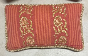 lot 157 image: Two Classy Accent Pillows