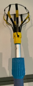 lot 170 image: Mr. Long Arm Light Bulb Changer