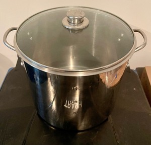 lot 178 image: Stock Pot with Lid