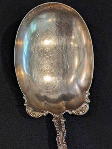 lot 37 image: Vintage Sterling Silver Berry Spoon