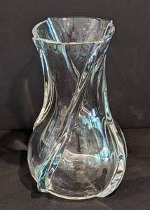 lot 119 image: Baccarat Crystal Serpentine Vase