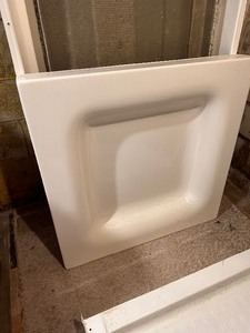 lot 5 image: Shower Surround