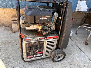 lot 19 image: Coleman Vertex 7500 Professional Vertical Generator