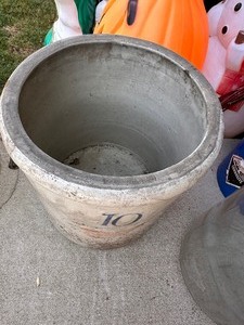 lot 39 image: Red Wing 10-Gallon Crock with Handles