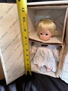lot 122 image: The Hamilton Collection Doll - Joy