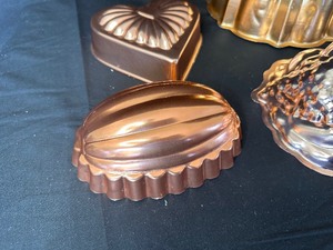 lot 176 image: Variety of Vintage Copper Jell-O Molds