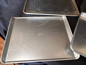 lot 182 image: Lot of CookieBaking Sheets