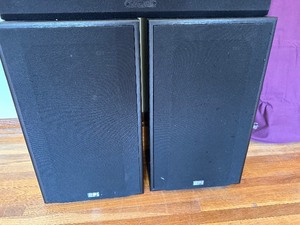 lot 191 image: Vintage Cambridge SoundWorks CenterStage by Henry Kloss Speakers