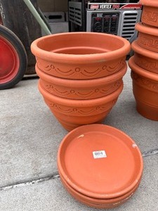 lot 206 image: 3 Terra Cota Planters - 10 Diameter