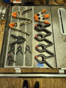 lot 65 image: Variety of Spring Clamps