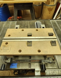 lot 60 image: Black & Decker Bench Top Work Mate