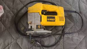 Dwalt DW318 VS Orbital Jig Saw