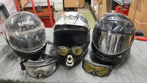 Bag of 3 used bike head gear and helmets
