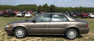 lot 3 image: 2003 Buick Century Custom
