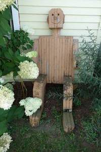lot 172 image: Happy Soul Chair for repair