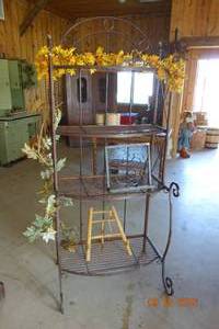 lot 176 image: Backers Rack 30x22x 72