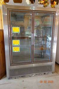 lot 190 image: Zero Cooler Model RI-2-CSC DIMENSIOINS  Cooler 58x33.5x77 Tested and cooling 120V