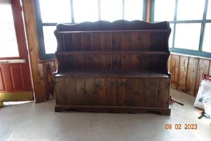 lot 197 image: long display hutch 79x19x60