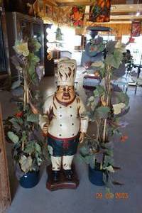lot 222 image: Baker Statue with 2 Guord Plants