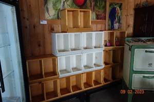 lot 206 image: Multiple cubby display