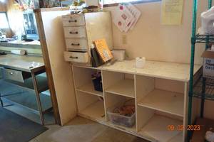 lot 236 image: Wooden Shelf and 4 piece drawer with contents