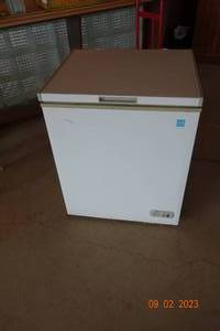 lot 264 image: Avanti Small Chest Freezer tested and working