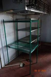 lot 59 image: Metro Racking